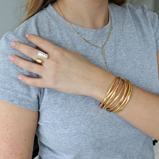 gouden_draad_armband_breed_en_trendy_1268870692